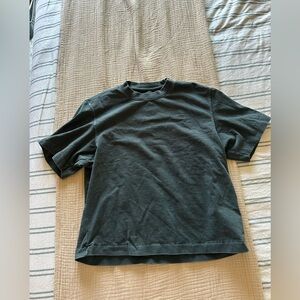 Abercrombie Dark Gray Cropped T-Shirt